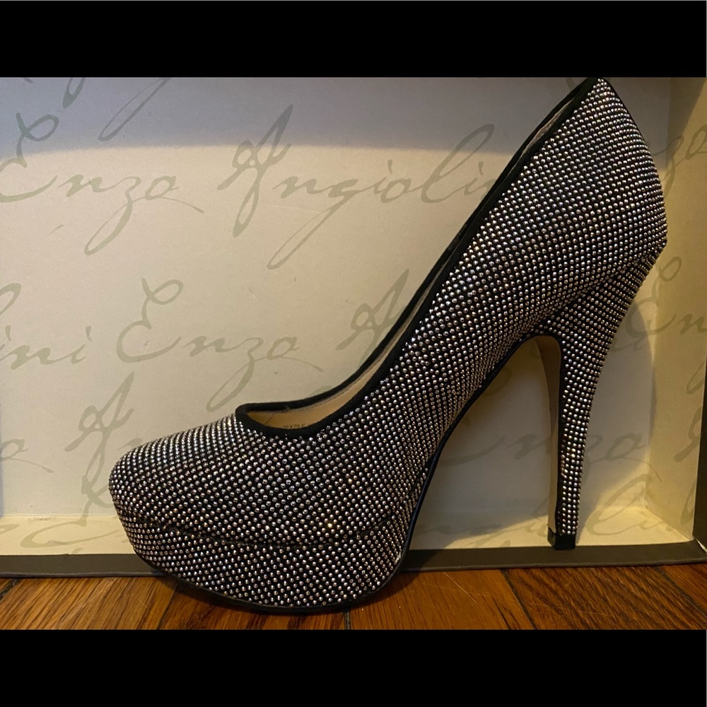 Enzo angiolini pumps